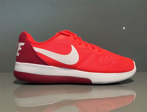Nike MD Runner 2 LW Wmns