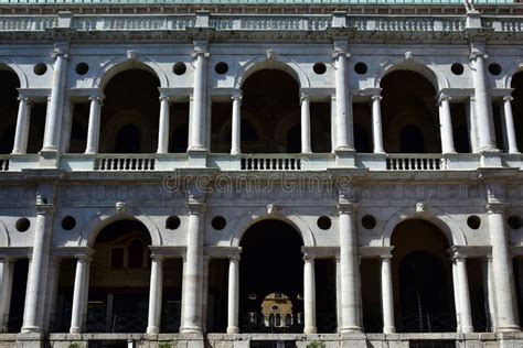 Logia Maravillosa Del Renacimiento De Palladiana De La Basílica En