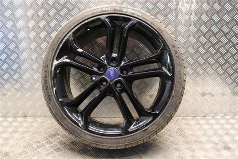 FORD FOCUS MK3 ST R19 ALLOY WHEEL WITH BAD TYRE 2015 2018 CP66F 1