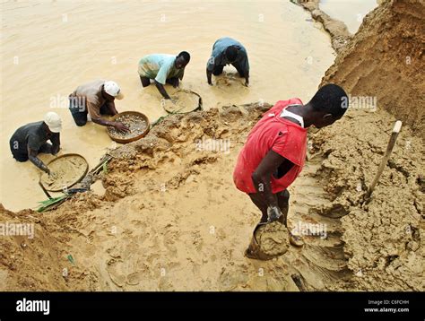 Diamond Mining Kono Sierra Leone Stock Photo Alamy