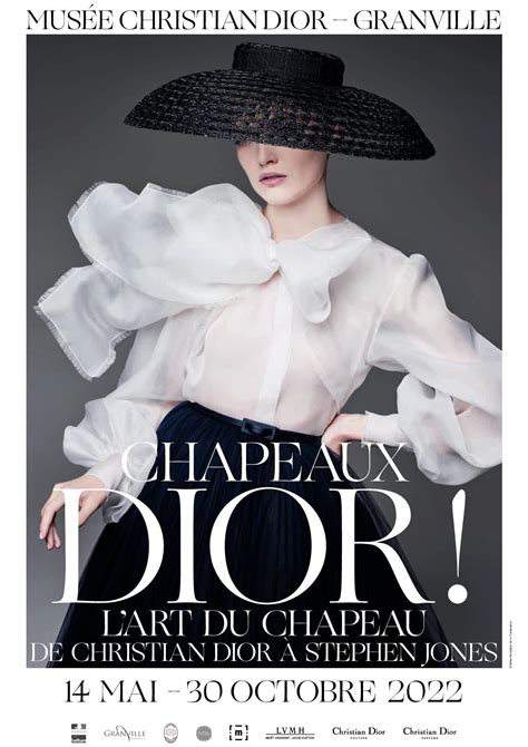 Calaméo Dossier De Presse Chapeaux Dior Fr Bd