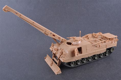 Bergepanzer BPz3 Buffalo ARV 84565 1 35 HobbyBoss