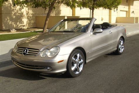 2004 MERCEDES BENZ CLK 320 CONVERTIBLE