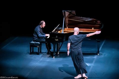 PESARO DOMENICA 25 GIUGNO AL TEATRO SPERIMENTALE