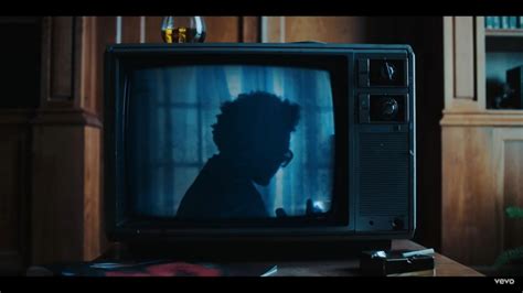 Alertadeestreno Revisa El Perturbador Nuevo Video De The Weeknd Fmdos