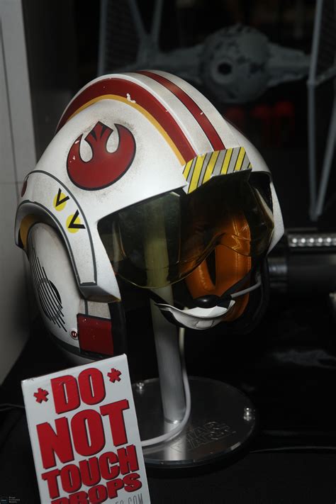 eFX Collectibles - Star Wars Luke Skywalker X-Wing helmet | RPF Costume and Prop Maker Community