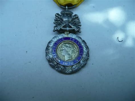 MÉDAILLE DU MÉRITE militaire EUR 85 00 PicClick FR