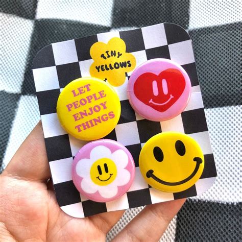 tiny button pack v1 - Cute Pins - Cartoon Button Pin | Pin button ...