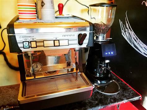 Аренда кофемашины Nuova Simonelli Appia II 1 Gr V - Coffee Deal