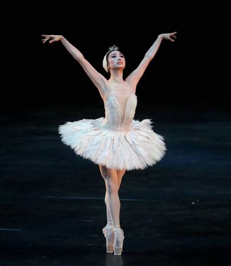 Akane Takada And Federico Bonelli Perform Swan Lake Act Ii Pas De