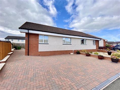 Craufurd Drive Drongan 2 Bed Semi Detached Bungalow £130000