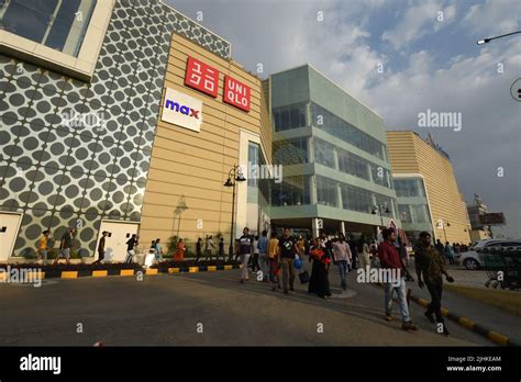 Lulu Mall Hi Res Stock Photography And Images Alamy