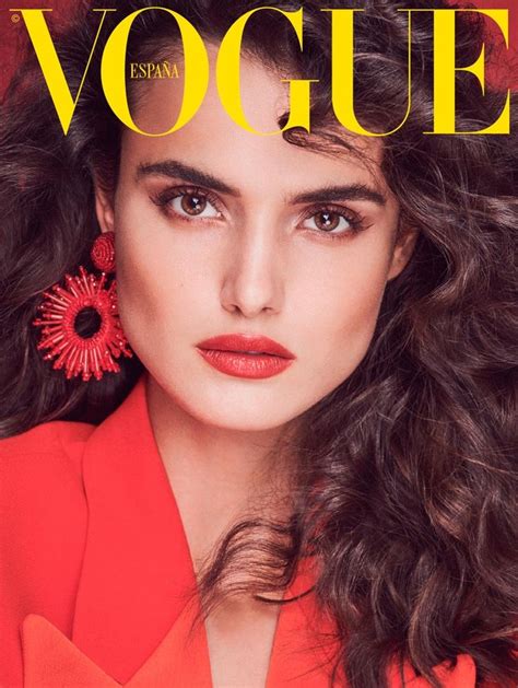 Penélope Cruz Coge La Cámara En El Número De Abril De Vogue España