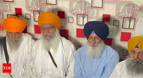 Parallel Akal Takht Jathedar Offers To Sink Differences With Giani