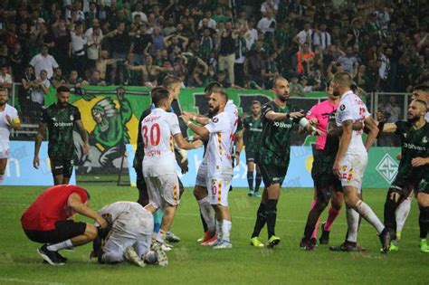 Sakaryaspor Göztepe maçından fotoğraflar Medyabar