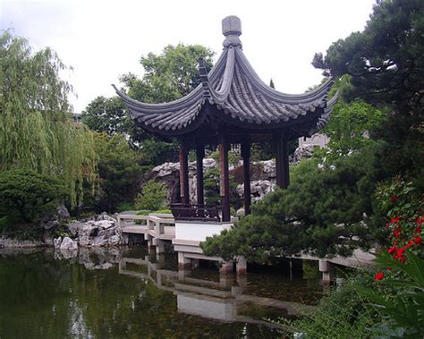 What is the difference between a Pergola, Pergoda and Pagoda? » IQ ...