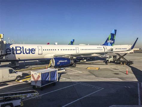 Spirit vs JetBlue: a ridiculously picky comparison (for picky travelers ...