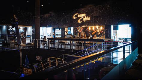 Chonburi Has Space Cafe With Astronaut Suits For Rocket Theme Photos