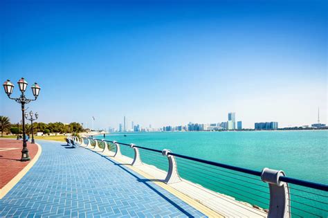 Exploring the Beauty of Corniche Abu Dhabi