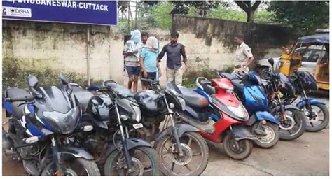 Khabar Odisha Commissionerate Police Caught Robbery Gang 2 Accused