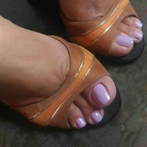 Pin By Brianda On Uñas Long Toenails Pretty Toes Beautiful Feet