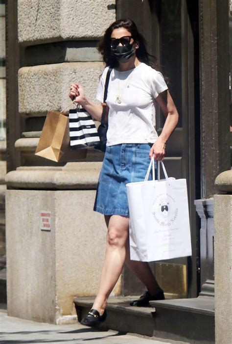 Katie Holmes In A Jean Skirt Shopping In Nyc 05212021 • Celebmafia