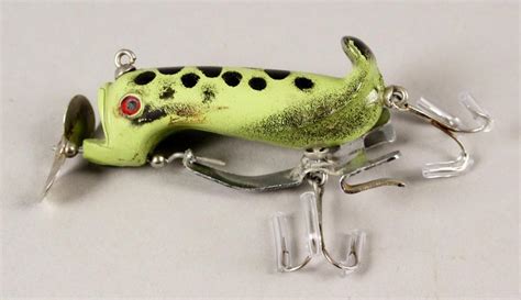 Sold Price Vintage Gowen Bumble Bug 3 Crankbait Fishing Lure