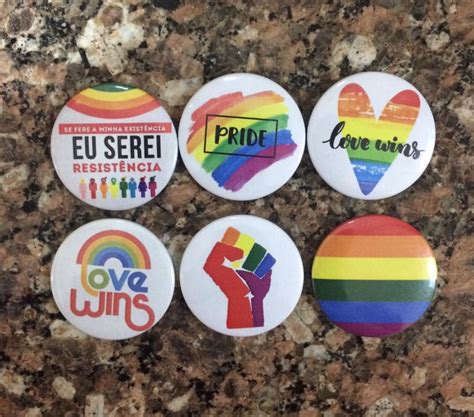 Kit Bottons Botons Lgbt Pride Resistencia Gay Produto Vintage E Retro Wtf Bottons Nunca