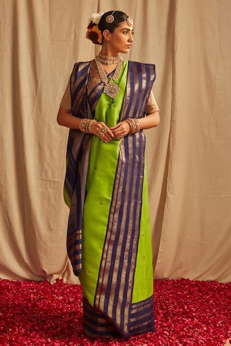 Buy Green Kanjivaram Silk Handwoven Kattu Kamalam Saree For Women By