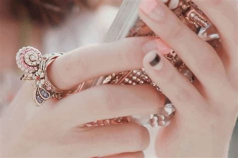 Pin By Nisha Saqib On Dpz Rings Jewelry Fashion Hair Accessories