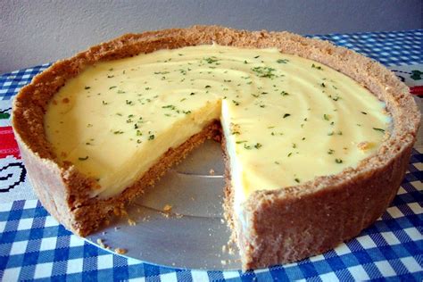 Torta Mousse De Limão Que Fica Pronta Em 20 Minutos Fácil E Deliciosa Receitas Do Tio