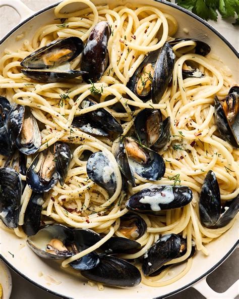 Pasta With Mussels In A Spicy Tomato Sauce Artofit