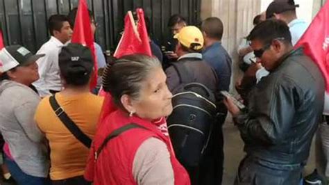 Protesta Antorcha Campesina Al Exterior Del Palacio De Gobierno