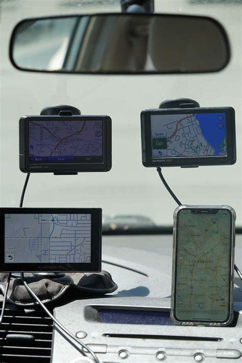 The Portable Auto GPS Navigation System: Why We Still Use It
