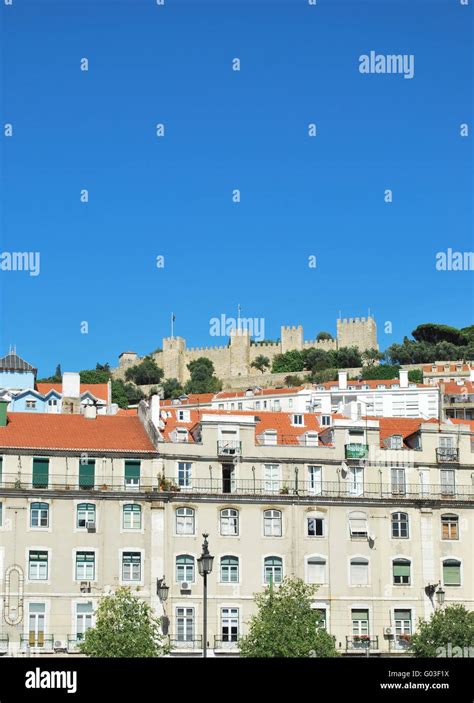 beautiful cityscape view with Sao Jorge Castle Stock Photo - Alamy