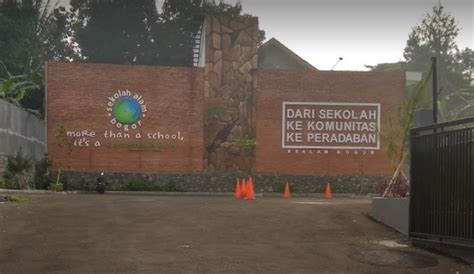 Biaya Masuk Sd Sekolah Alam Bogor Dan Spp Bulanan Terbaru 2022 Data