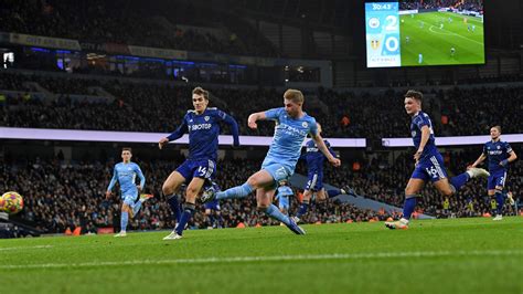 Premier League Manchester City Atomise Leeds Et Conforte Sa Place De