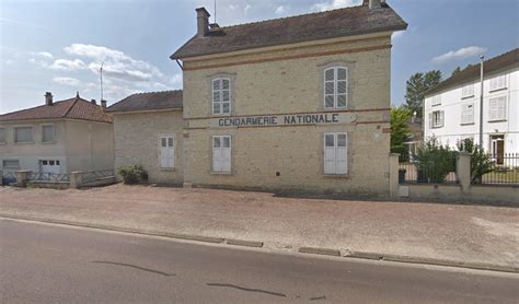 Mise En Fourriere Ville Sous La Fert Gendarmerie Brigade De