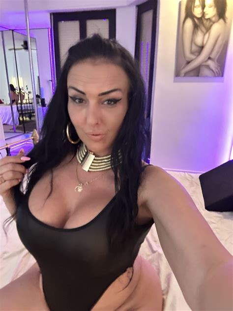 Your Porn Cam Interactive Live Sex Cams