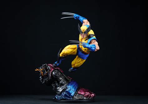 Wolverine Custom Statue - Unboxing Bros