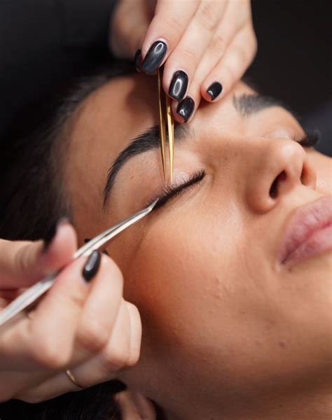 Finest Eyelash Extensions Home Service Dubai Lash Lifting