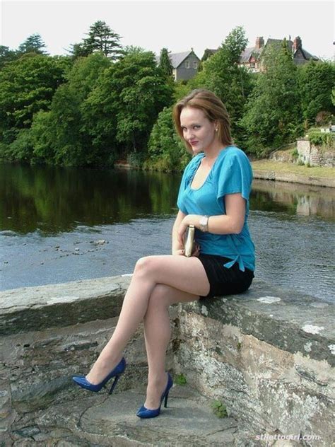 UPS LEGS Stiletto Girl Image Porn Pic