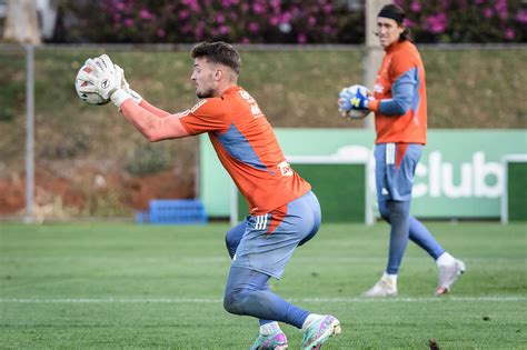 Gabriel Grando Completa Dias E Zero Minutos No Cruzeiro Goleiro