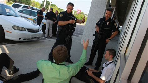 Law And Disorder 2 Gunmen Rob Jacksonville Steak N Shake