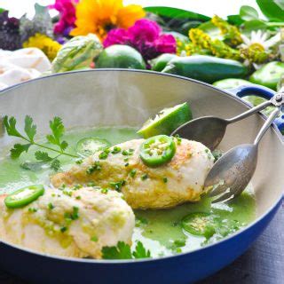 5-Ingredient Salsa Verde Tomatillo Chicken - The Seasoned Mom