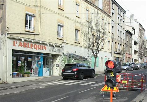 Saint Étienne Terrenoire Des restrictions de circulation rue du