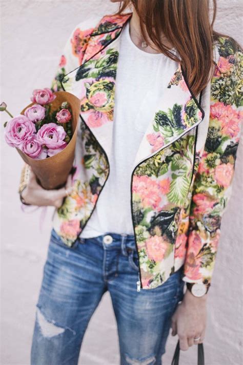 Some Form Of A Floral Blazer Needs To Happen To My Wardrobe This Spring Blazer Floral Floral