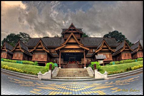 Architecture of Malaysia | Top 10 Monuments Celebrating Diversity