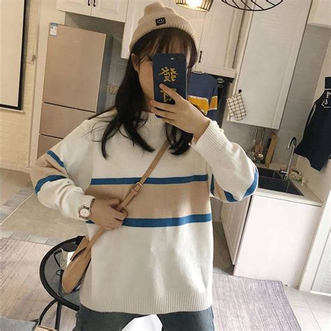 Satın Alın Winter Loose Round Neck Striped Stitching Sweater Female