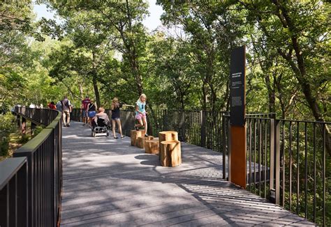 Minnesota Zoo Treetop Trail Walking Hours Thrifty Minnesota
